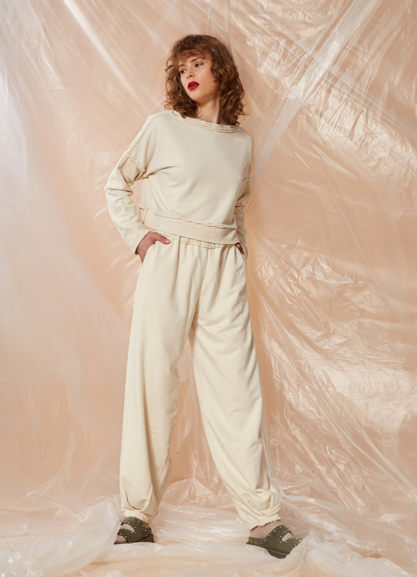 ANNIA Top